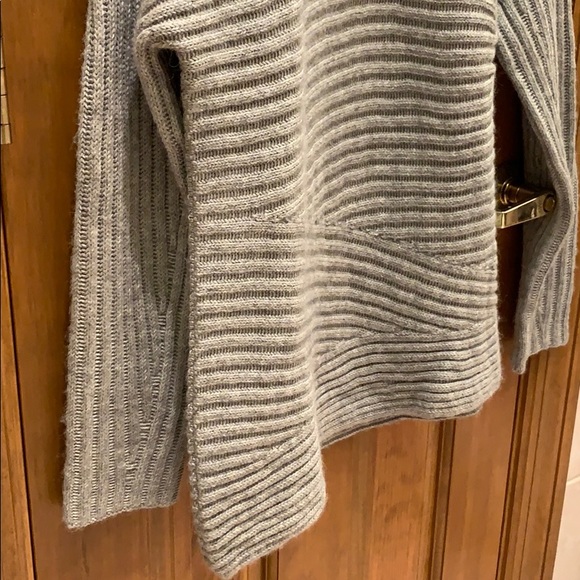 NWT HELMUT LANG LIGHT GREY WOOL SWEATER SIZE SMALL - Picture 4 of 9